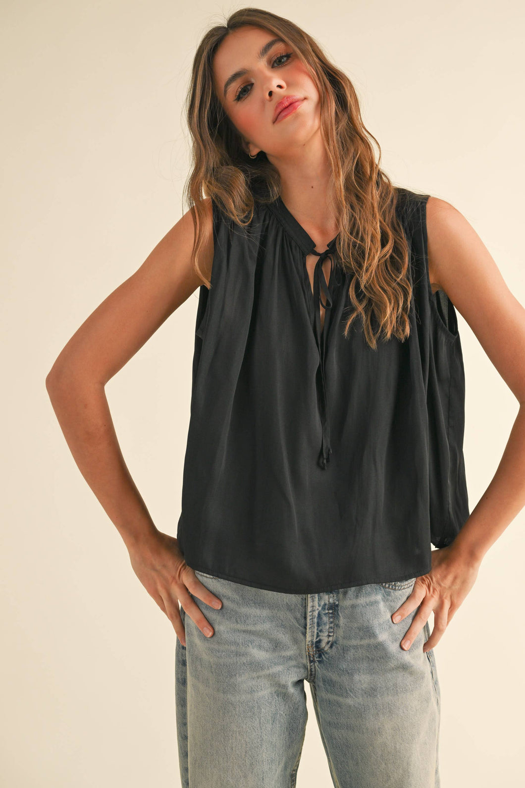 Val Sleeveless Blouse