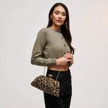 Load image into Gallery viewer, Aurelia Leopard Clutch
