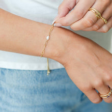 Load image into Gallery viewer, Link Chain With Pearl Pulley Bracelet: Small Links

