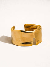 Load image into Gallery viewer, Clyde 18K Gold Non-Tarnish Abstract Bold Bangle: Yellow Gold
