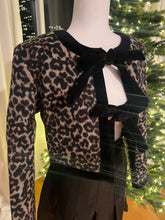 Load image into Gallery viewer, Sable Jacket
