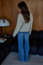 Load image into Gallery viewer, Apres Polo Sweater
